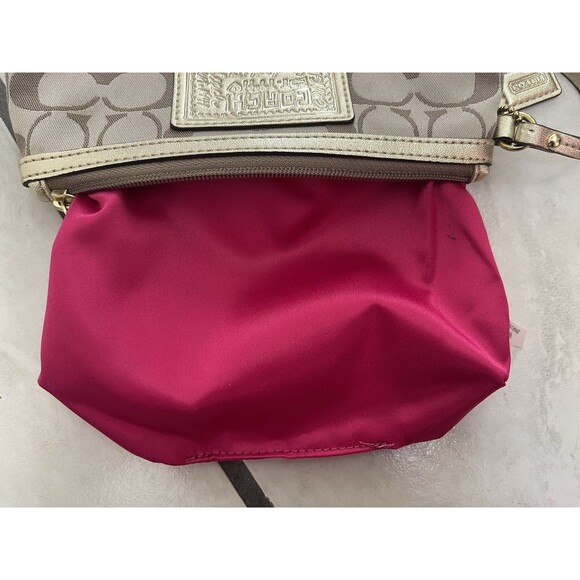 Coach Daisy Pop C Applique Medium Wristlet Bag - Picture 8 of 10